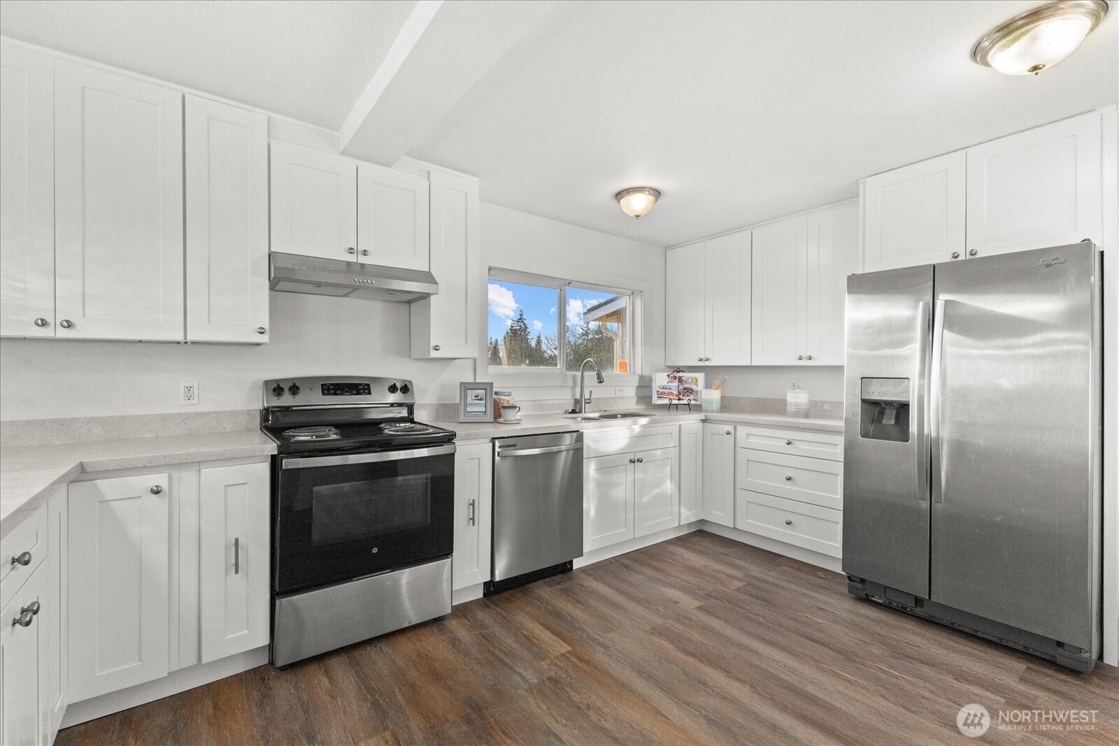 5920 S 118th St , Seattle, WA 98178