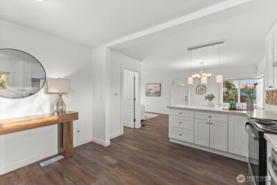 5920 S 118th St , Seattle, WA 98178 - Photo 8