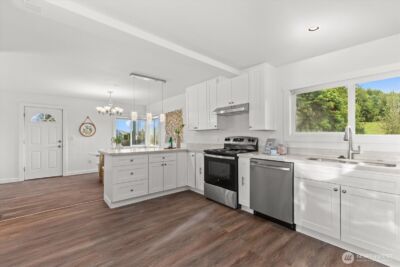 5920 S 118th St , Seattle, WA 98178 - Photo 9