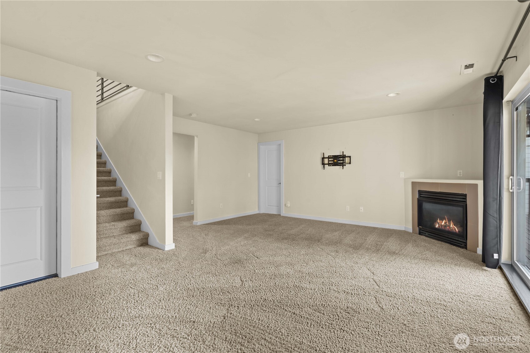 2002 63rd Avenue NE, Tacoma, WA 98422