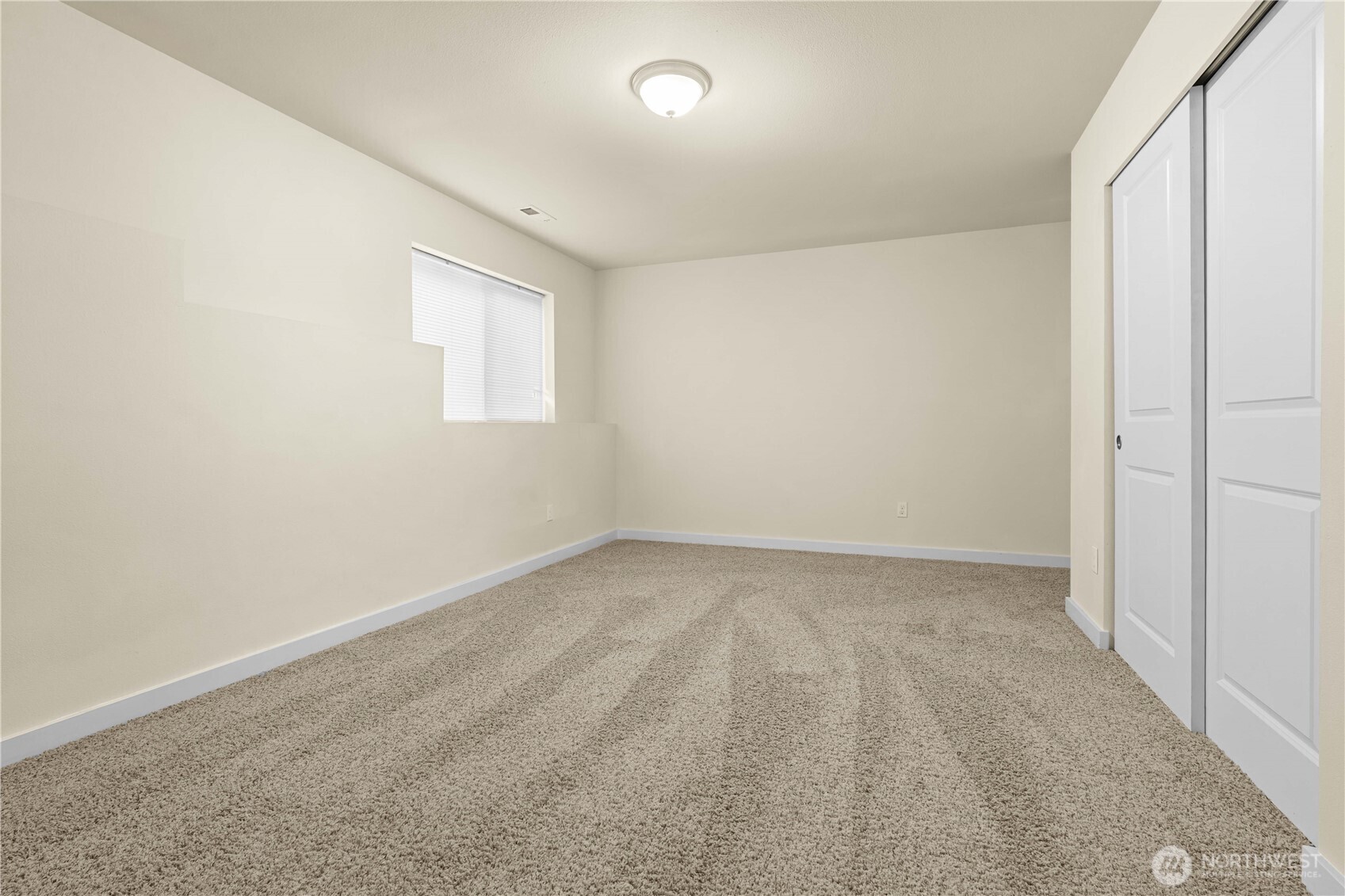 2002 63rd Avenue NE, Tacoma, WA 98422