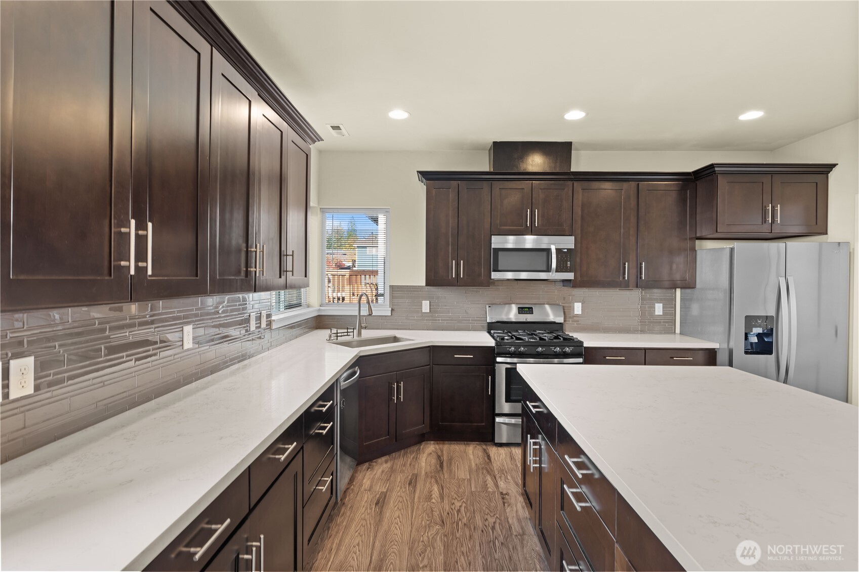 2002 63rd Avenue NE, Tacoma, WA 98422