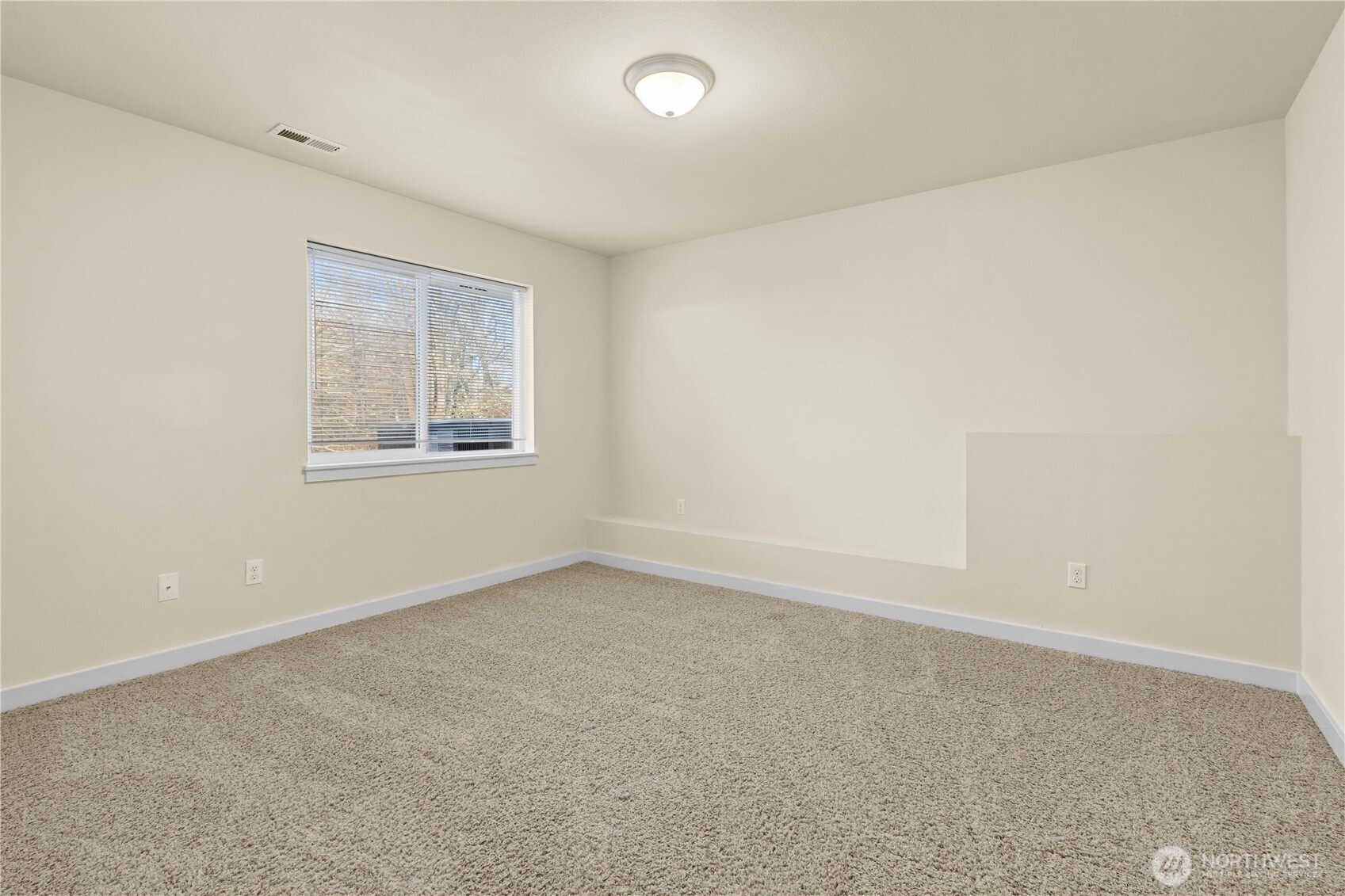 2002 63rd Avenue NE, Tacoma, WA 98422