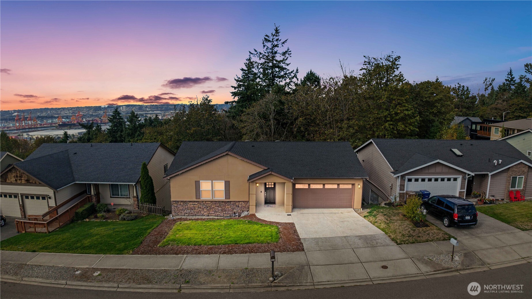 2002 63rd Avenue NE, Tacoma, WA 98422