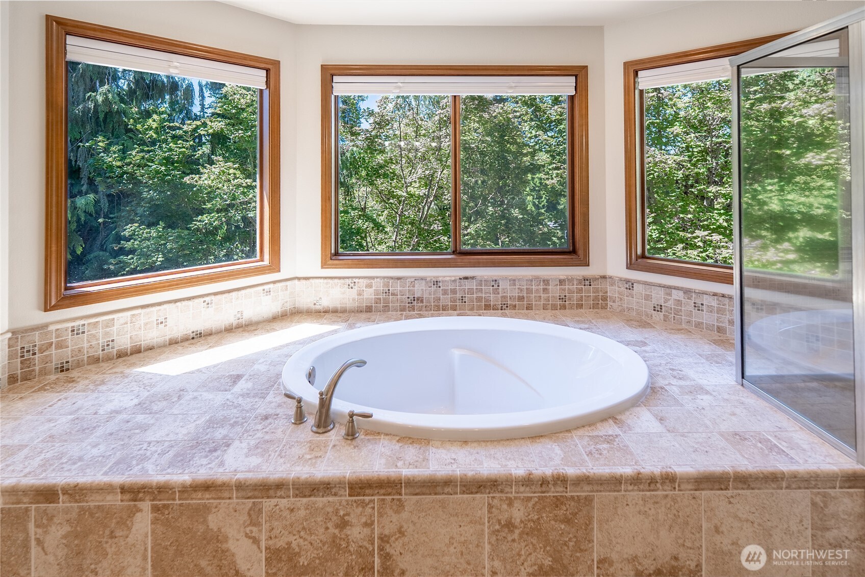 18109 236th Avenue NE, Woodinville, WA 98077