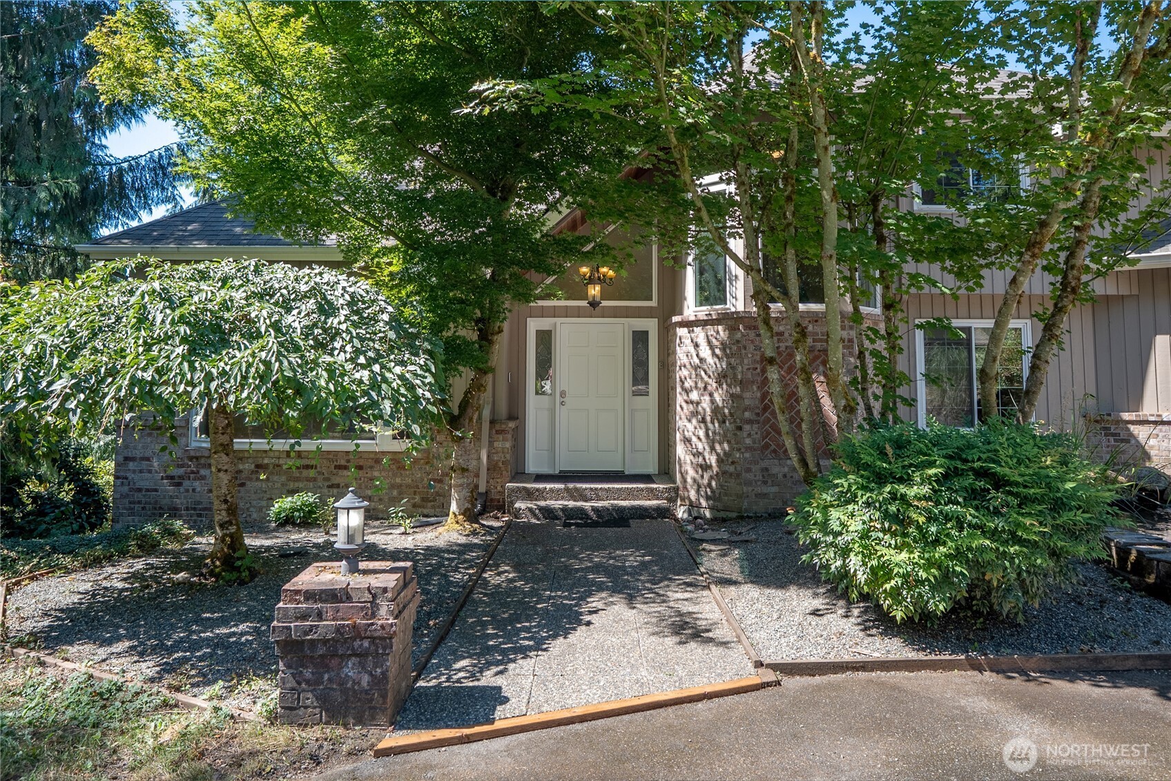 18109 236th Avenue NE, Woodinville, WA 98077