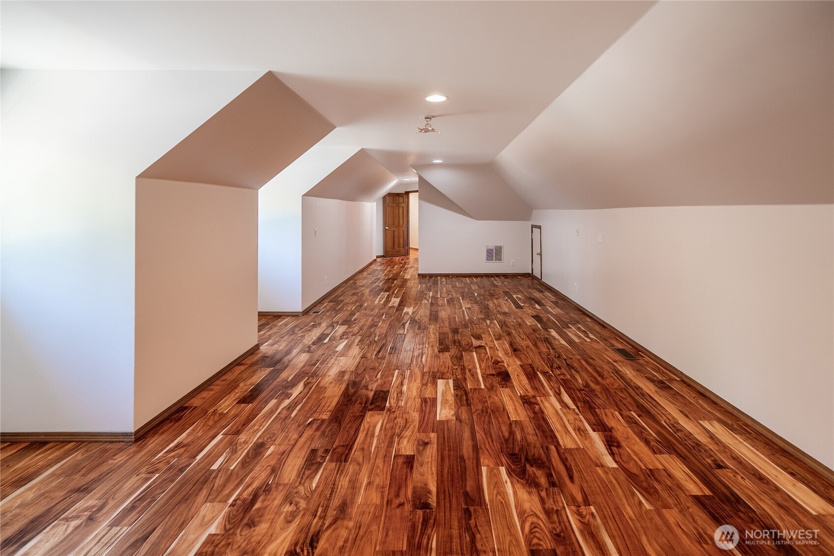 18109 236th Avenue NE, Woodinville, WA 98077