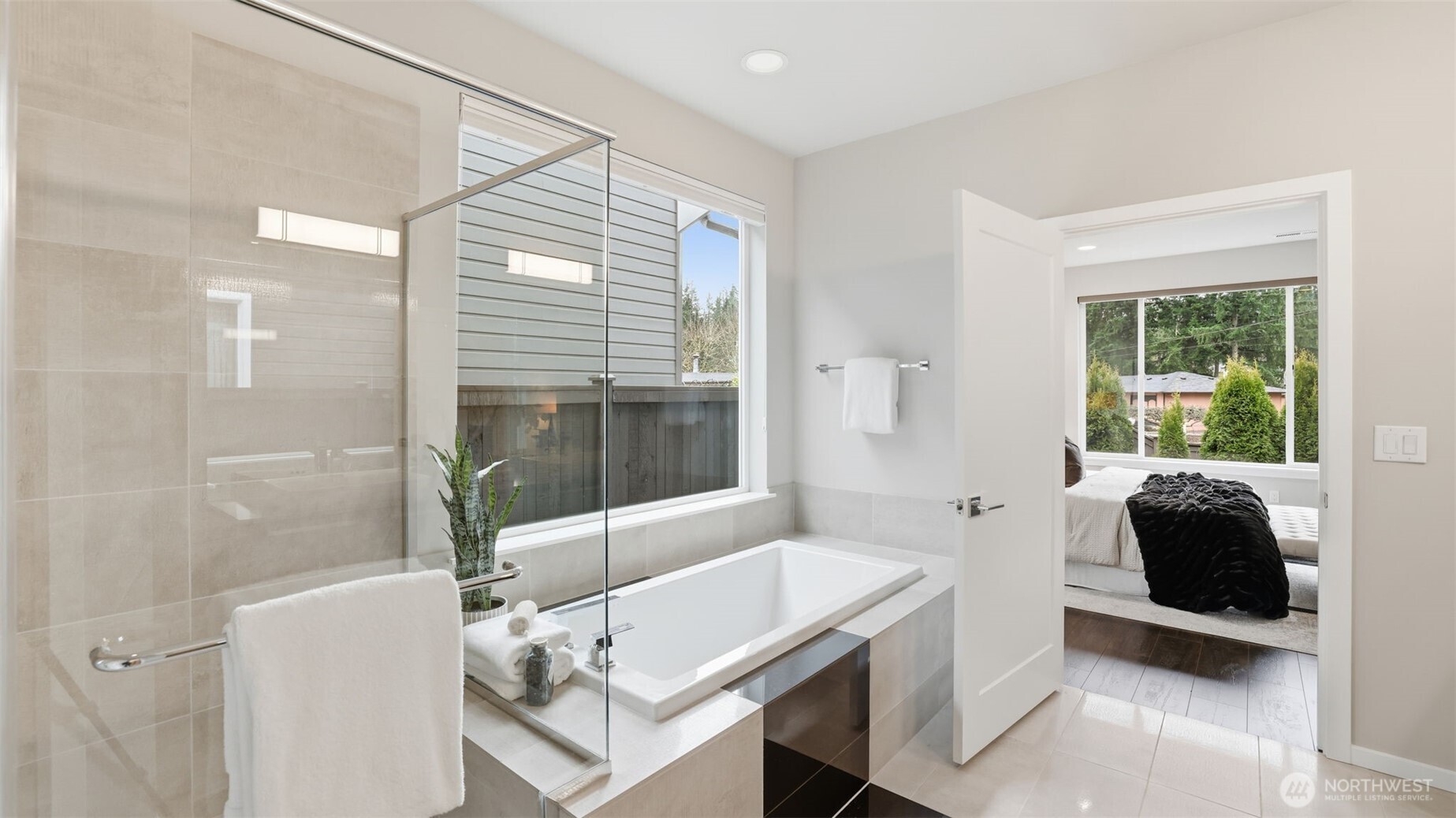 23623 SE 248th Place , Maple Valley, WA 98038