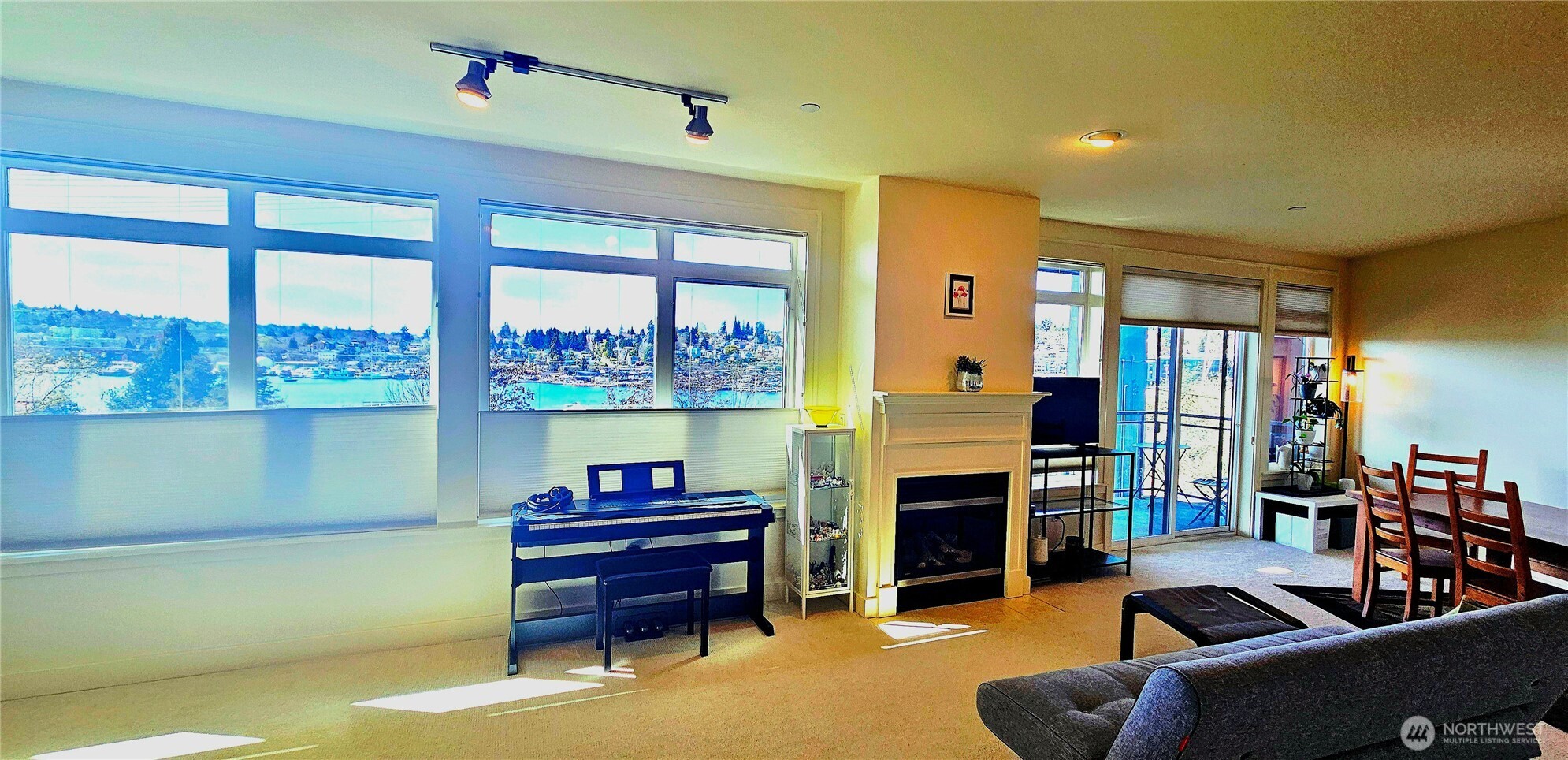 3217 Eastlake Avenue E #303, Seattle, WA 98102