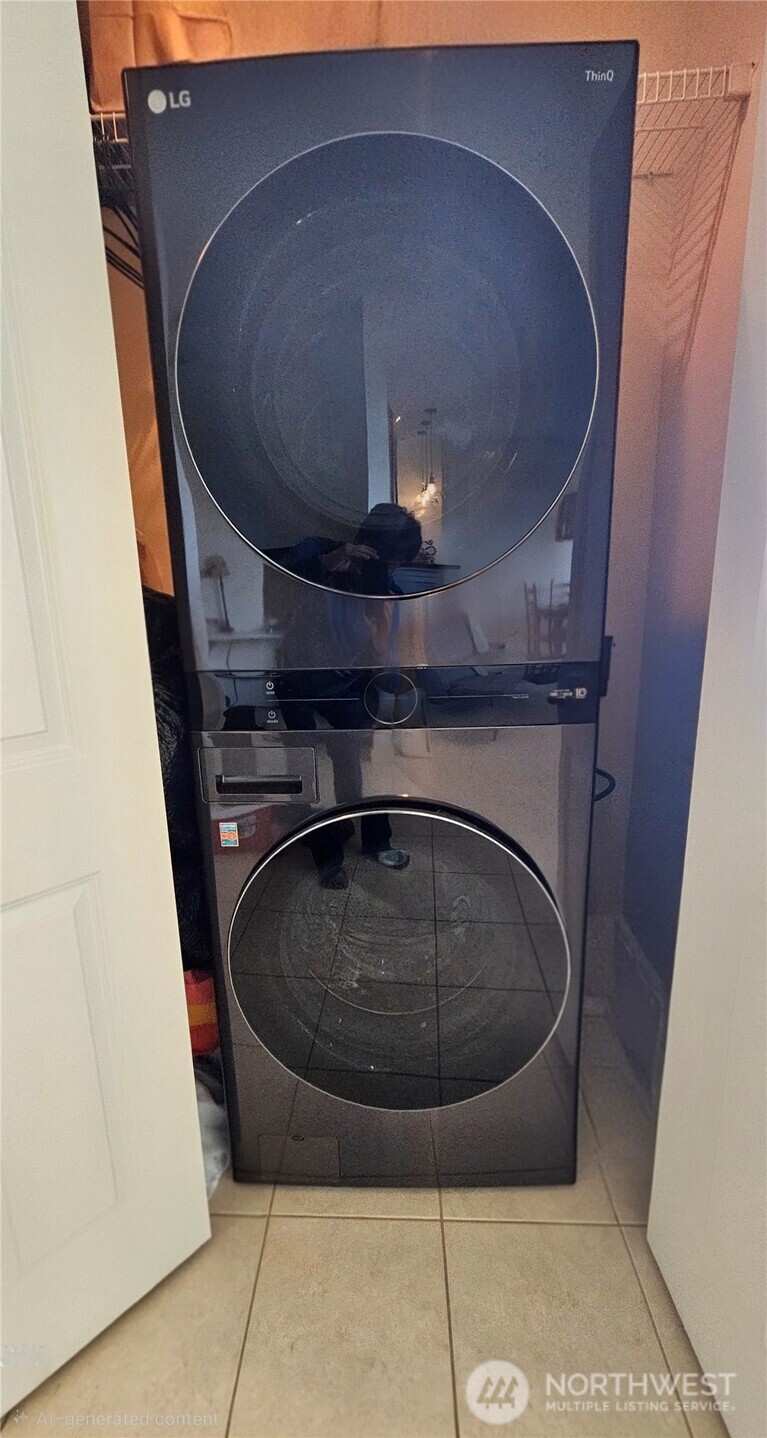 3217 Eastlake Avenue E #303, Seattle, WA 98102