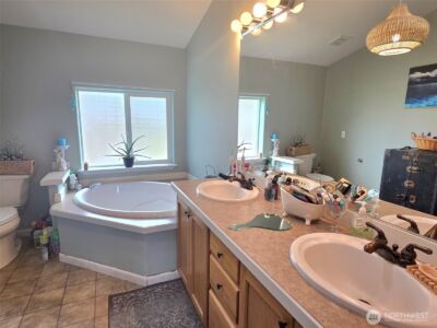 8905 Canal Road SE, Yelm, WA 98597 - Photo 17