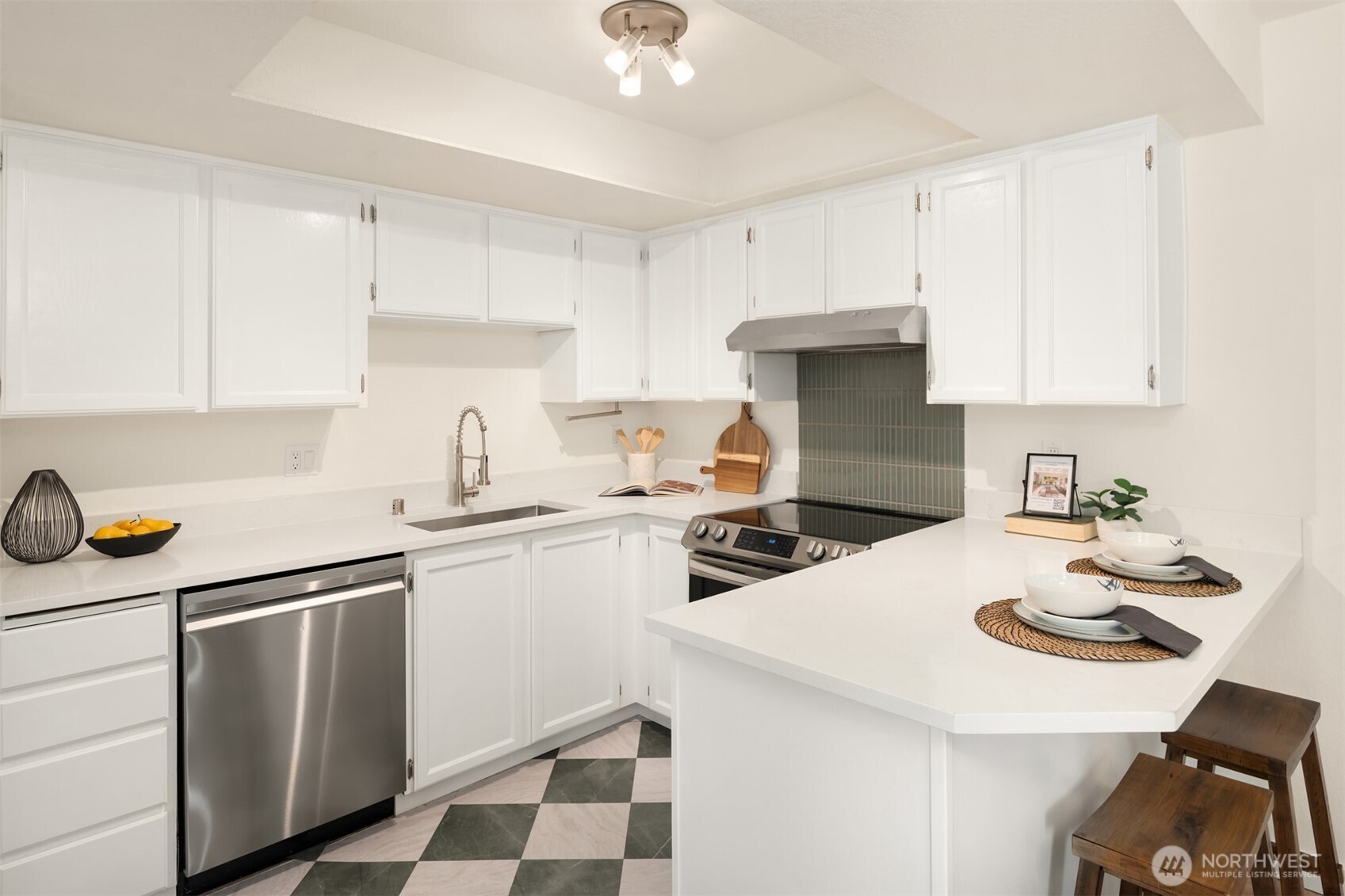 18003 108th Avenue NE #B2, Bothell, WA 98011