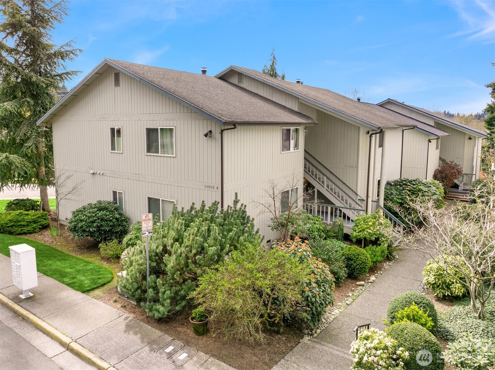 18003 108th Avenue NE #B2, Bothell, WA 98011
