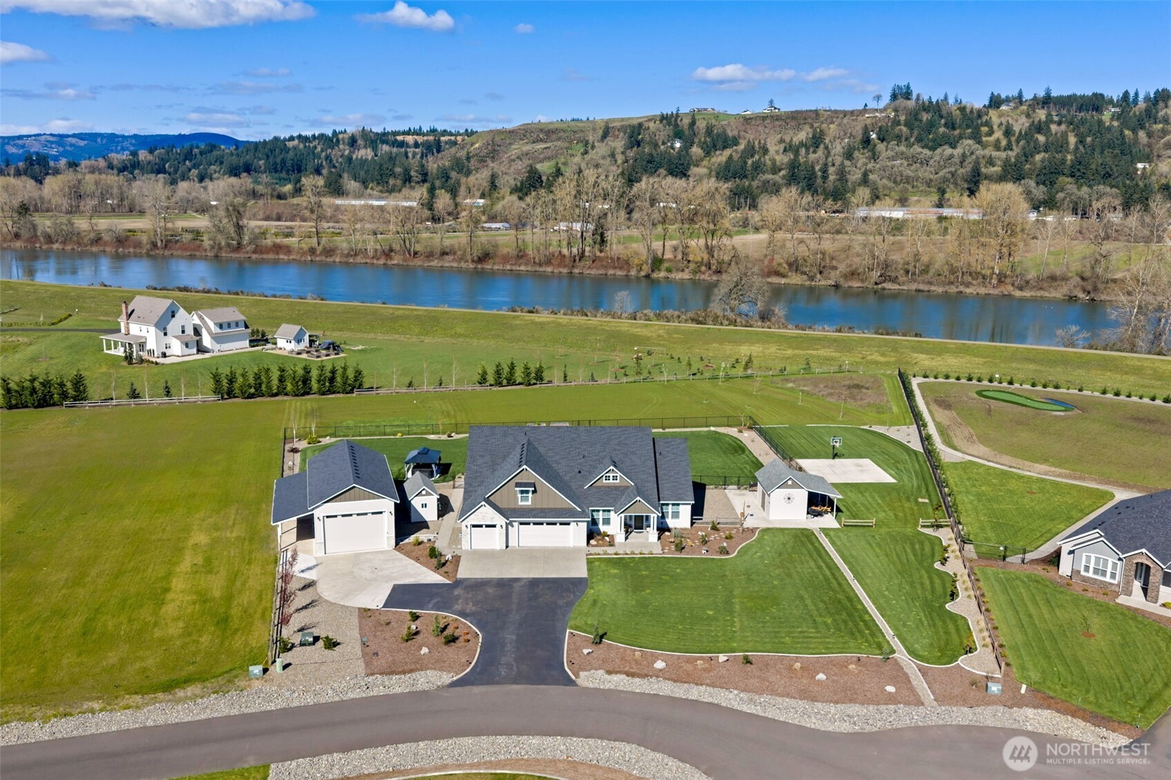 136 KLAZINA Court , Woodland, WA 98674