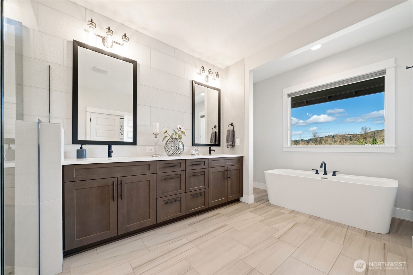 136 KLAZINA Court , Woodland, WA 98674