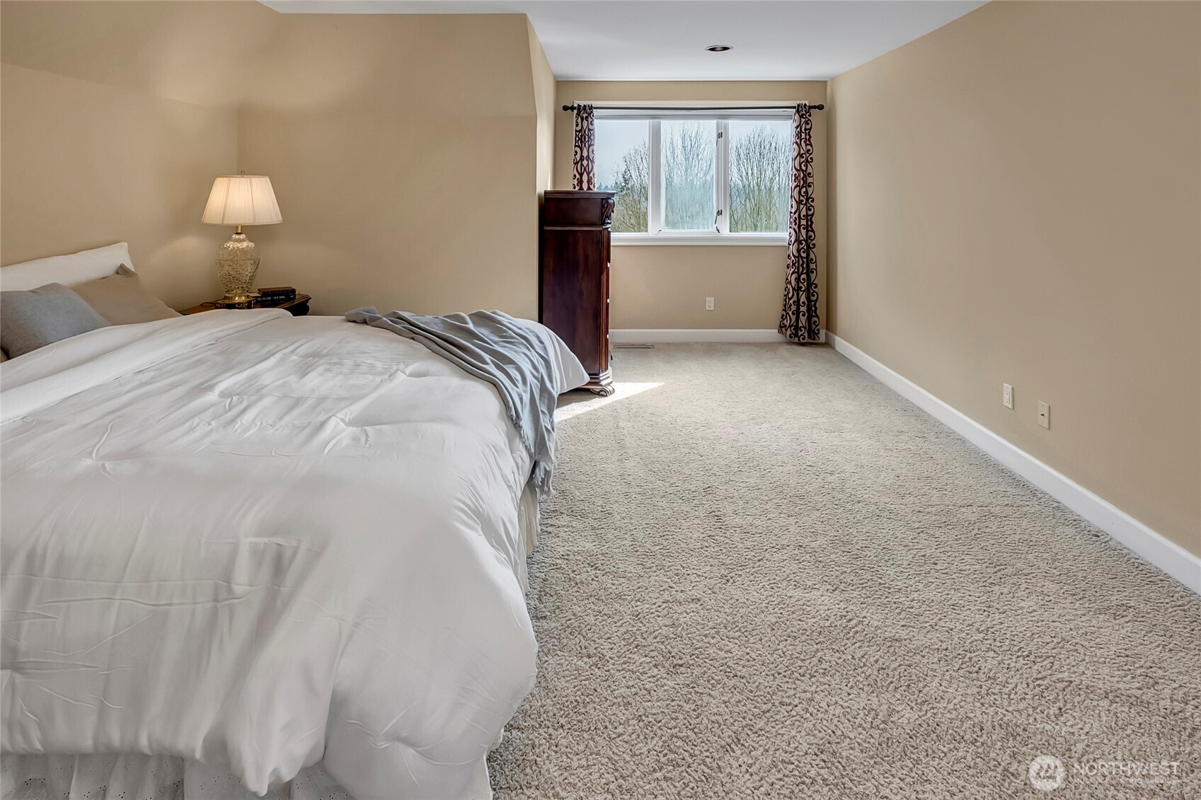 4911 Harbor Lane , Everett, WA 98203