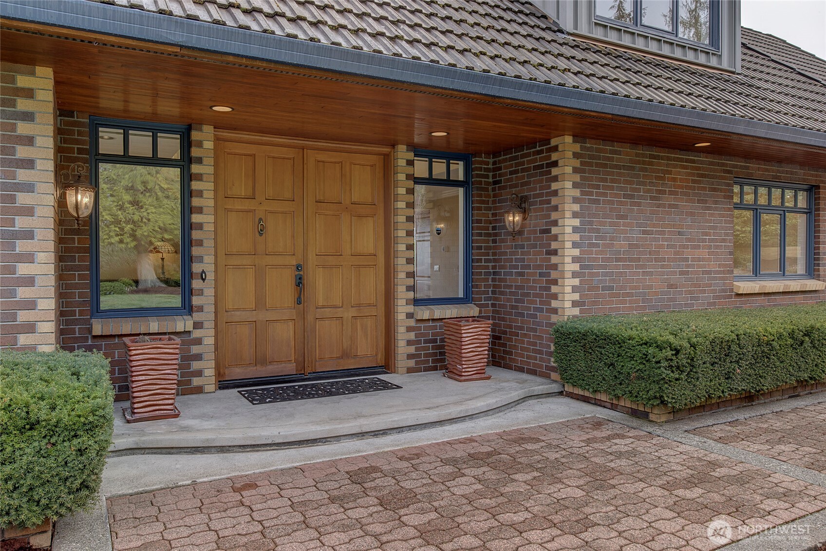 4911 Harbor Lane , Everett, WA 98203