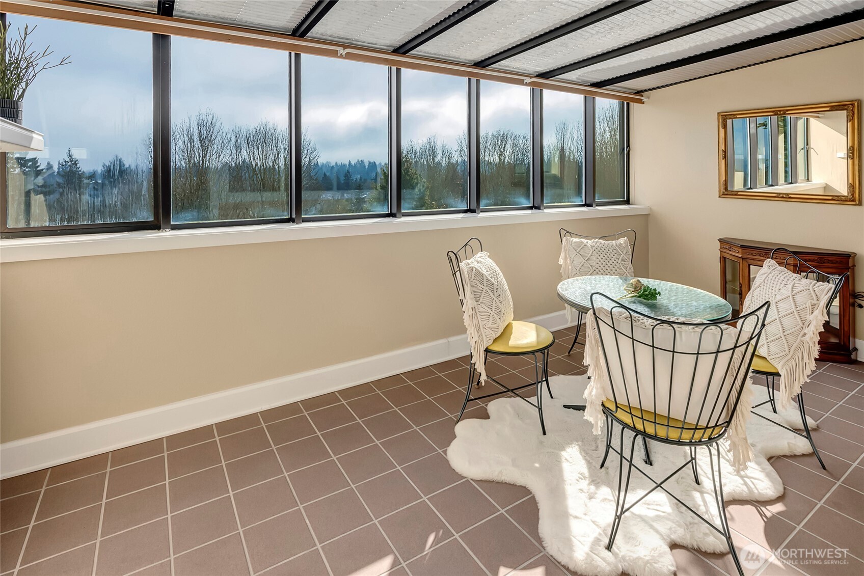 4911 Harbor Lane , Everett, WA 98203