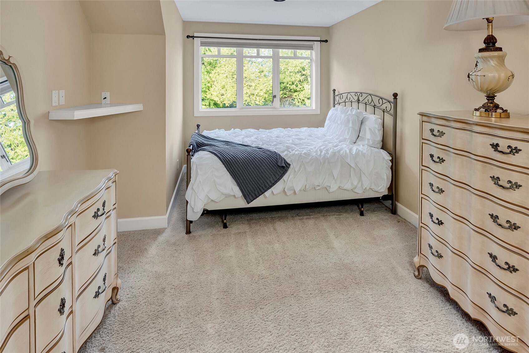 4911 Harbor Lane , Everett, WA 98203