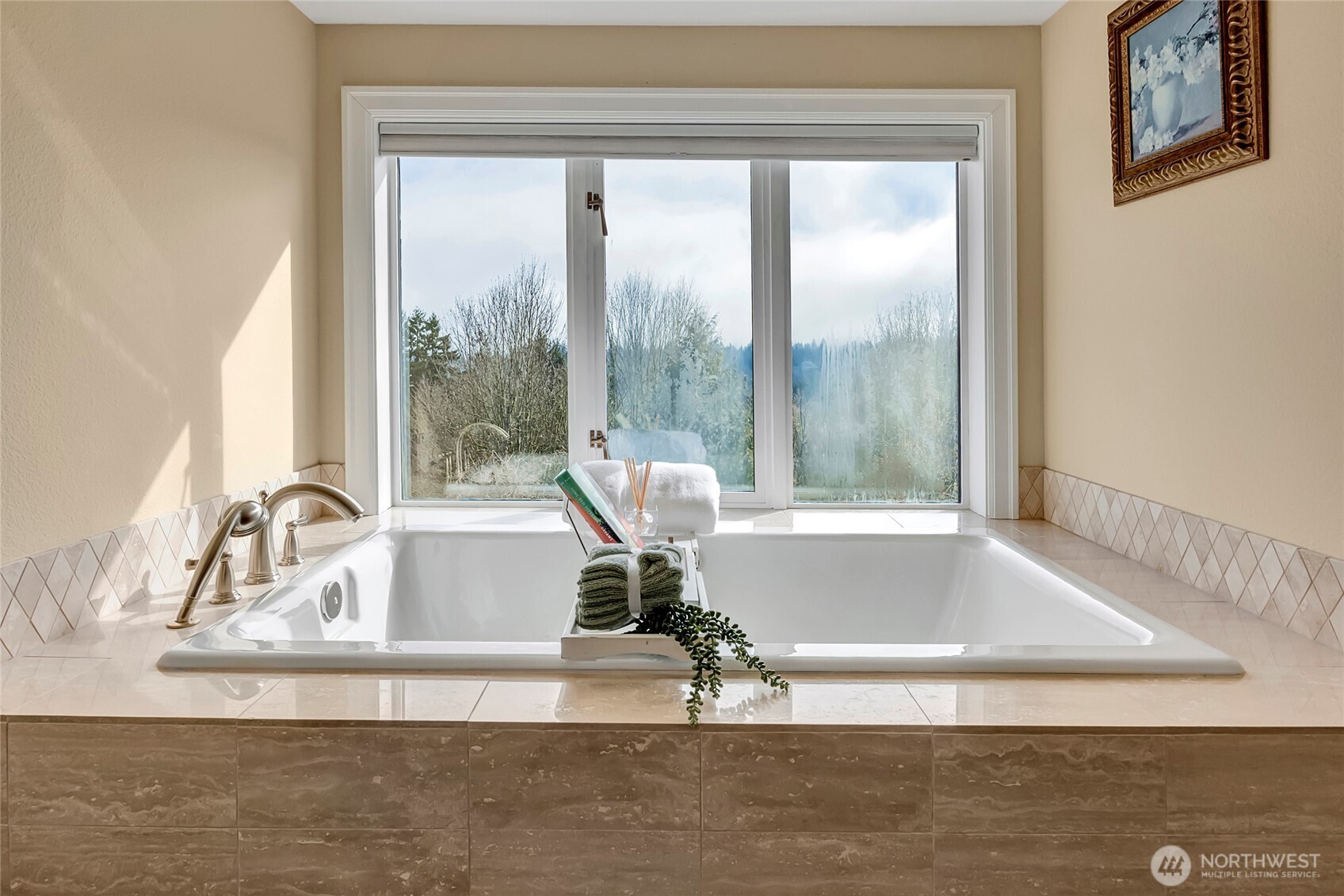 4911 Harbor Lane , Everett, WA 98203