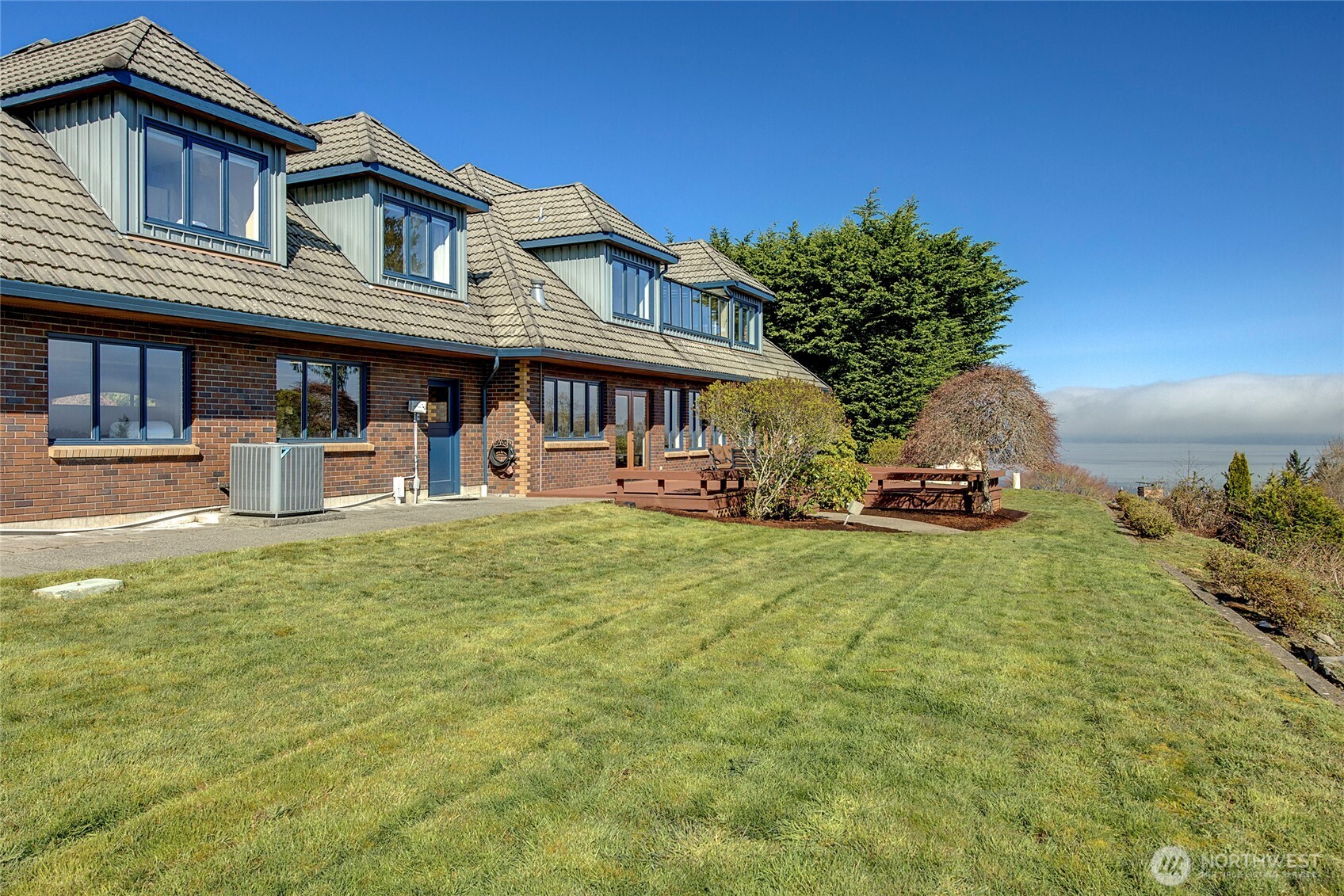 4911 Harbor Lane , Everett, WA 98203