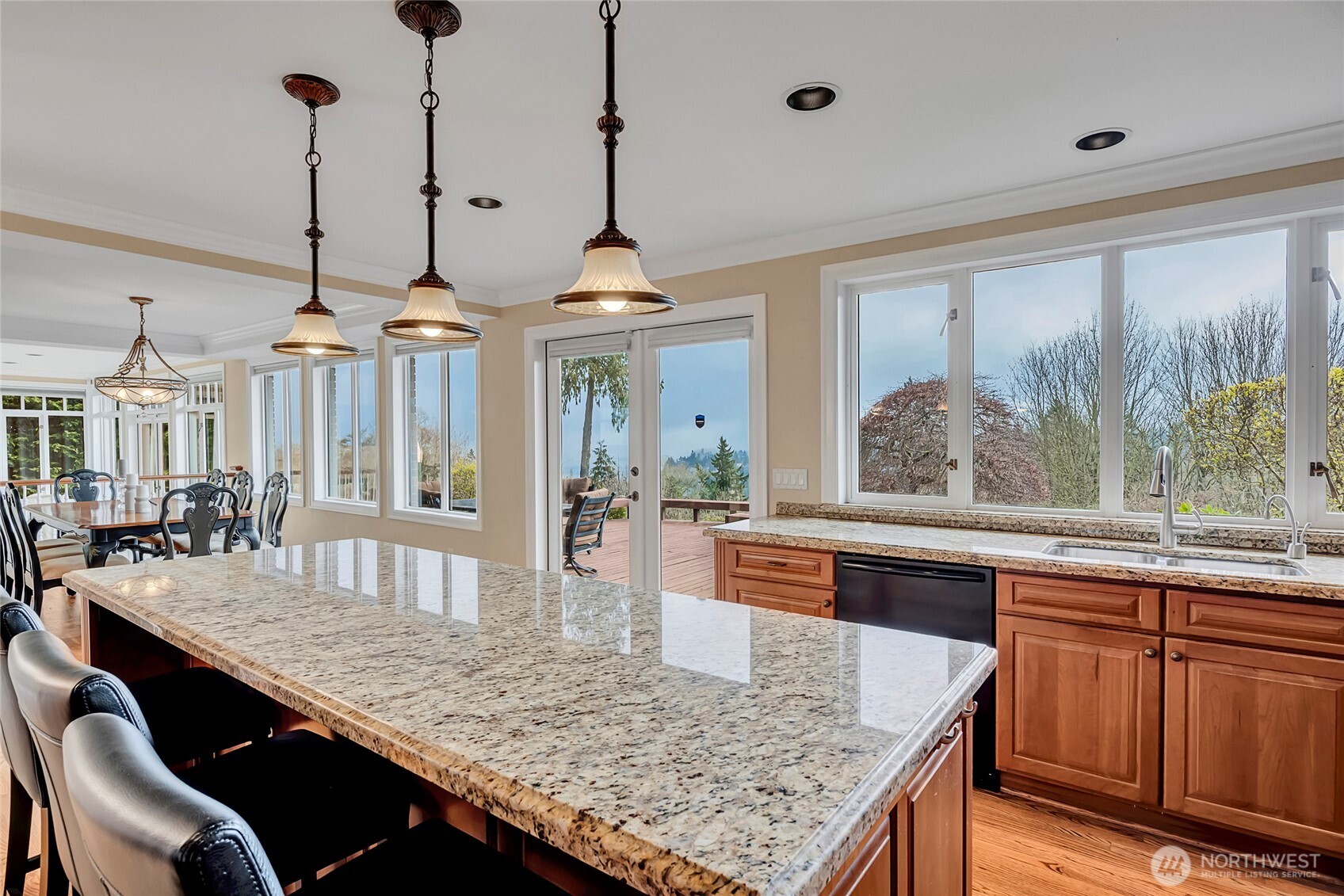 4911 Harbor Lane , Everett, WA 98203