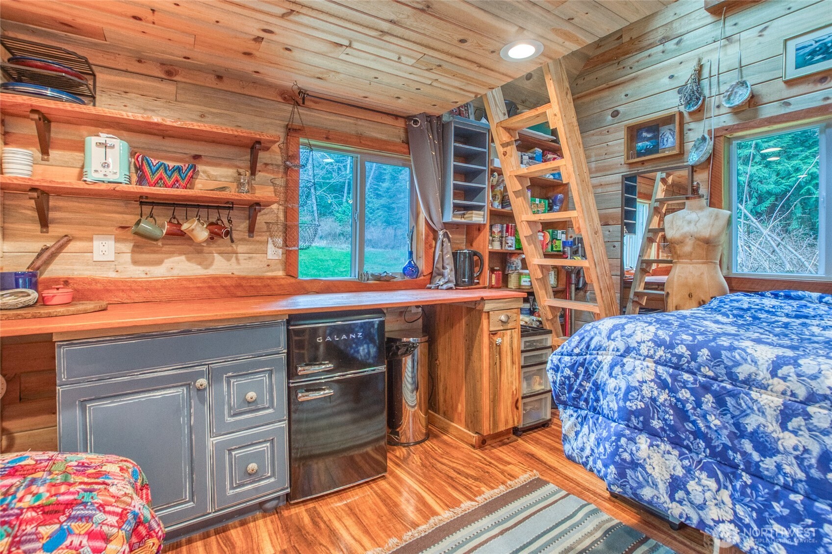 653 Cedar Hill Road , Orcas Island, WA 98245