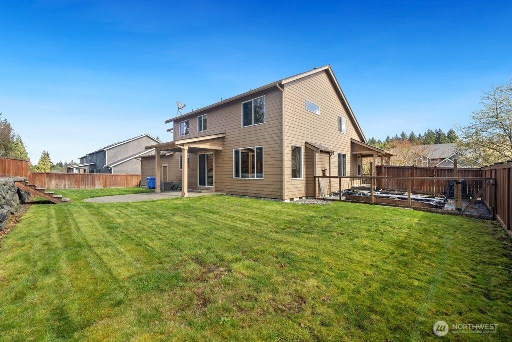 12910 194th Avenue Ct E, Bonney Lake, WA 98391-6097