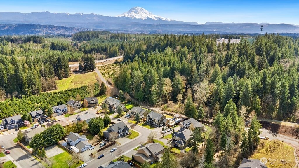 12910 194th Avenue Ct E, Bonney Lake, WA 98391-6097