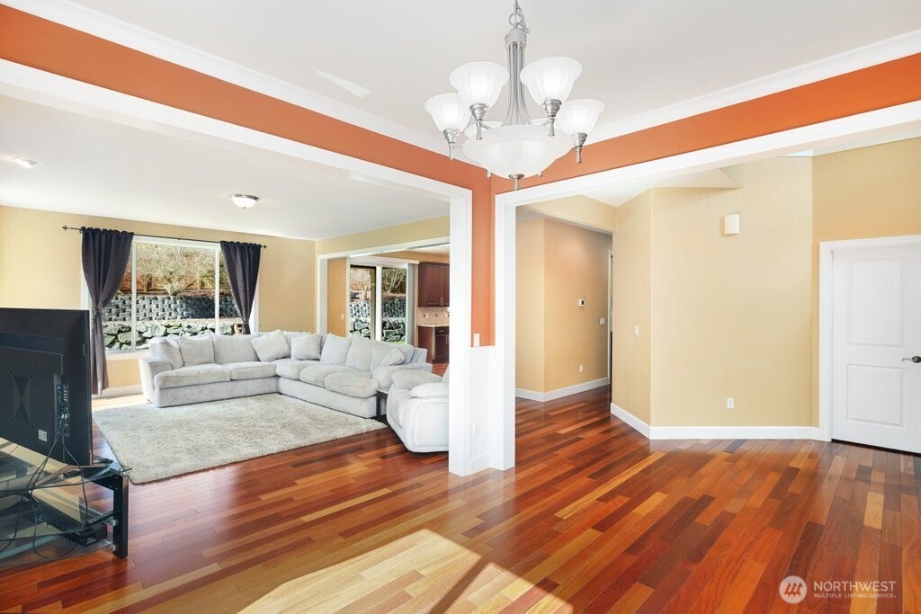 12910 194th Avenue Ct E, Bonney Lake, WA 98391-6097