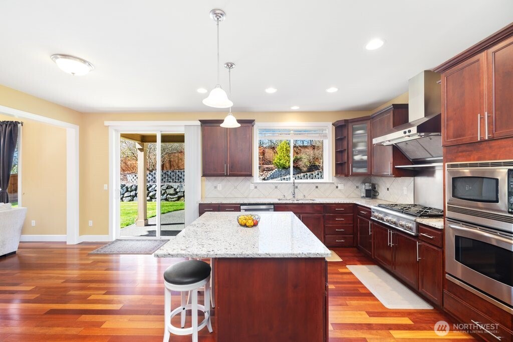 12910 194th Avenue Ct E, Bonney Lake, WA 98391-6097