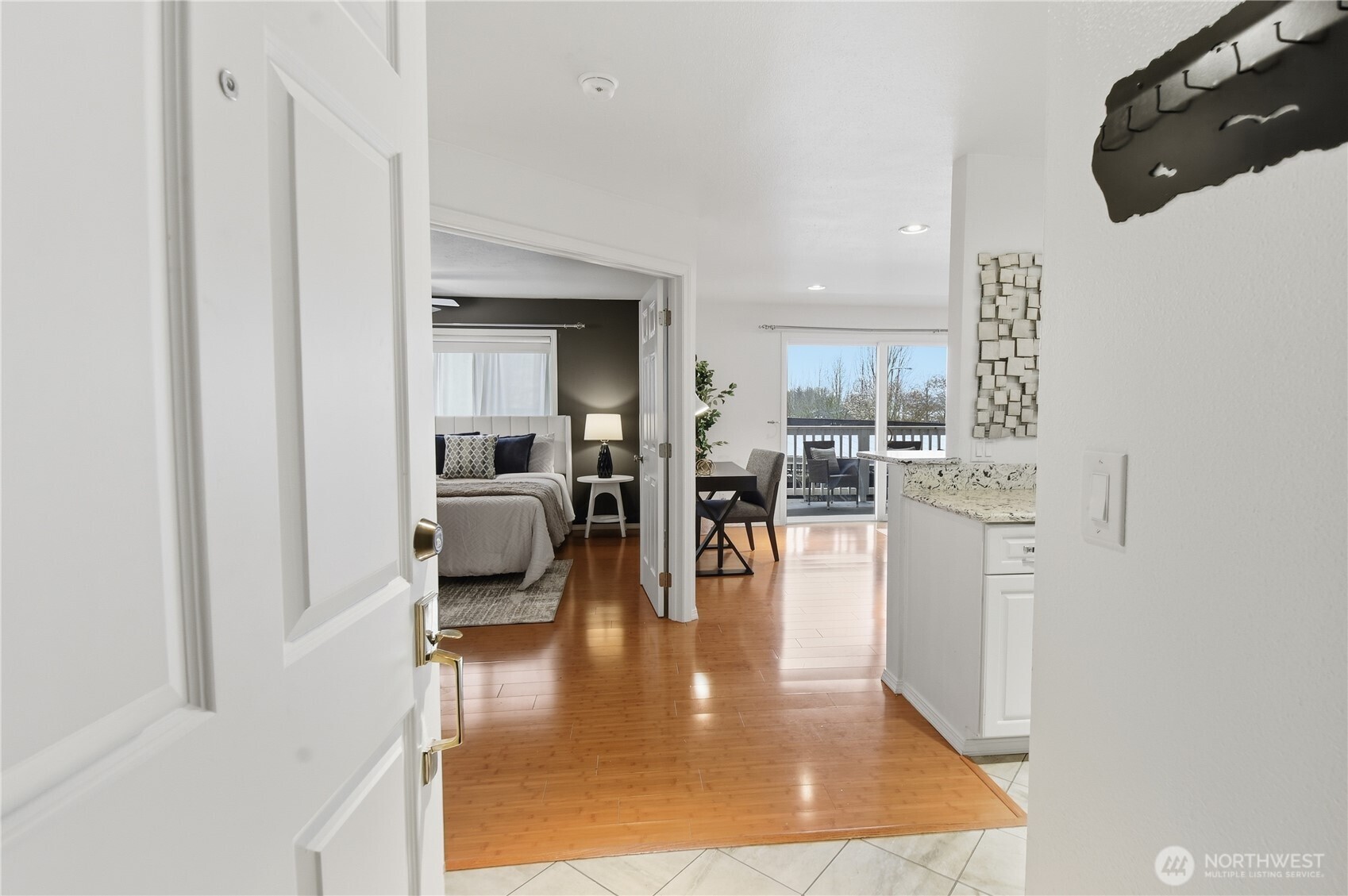 5021 Ripley Lane N #101, Renton, WA 98056