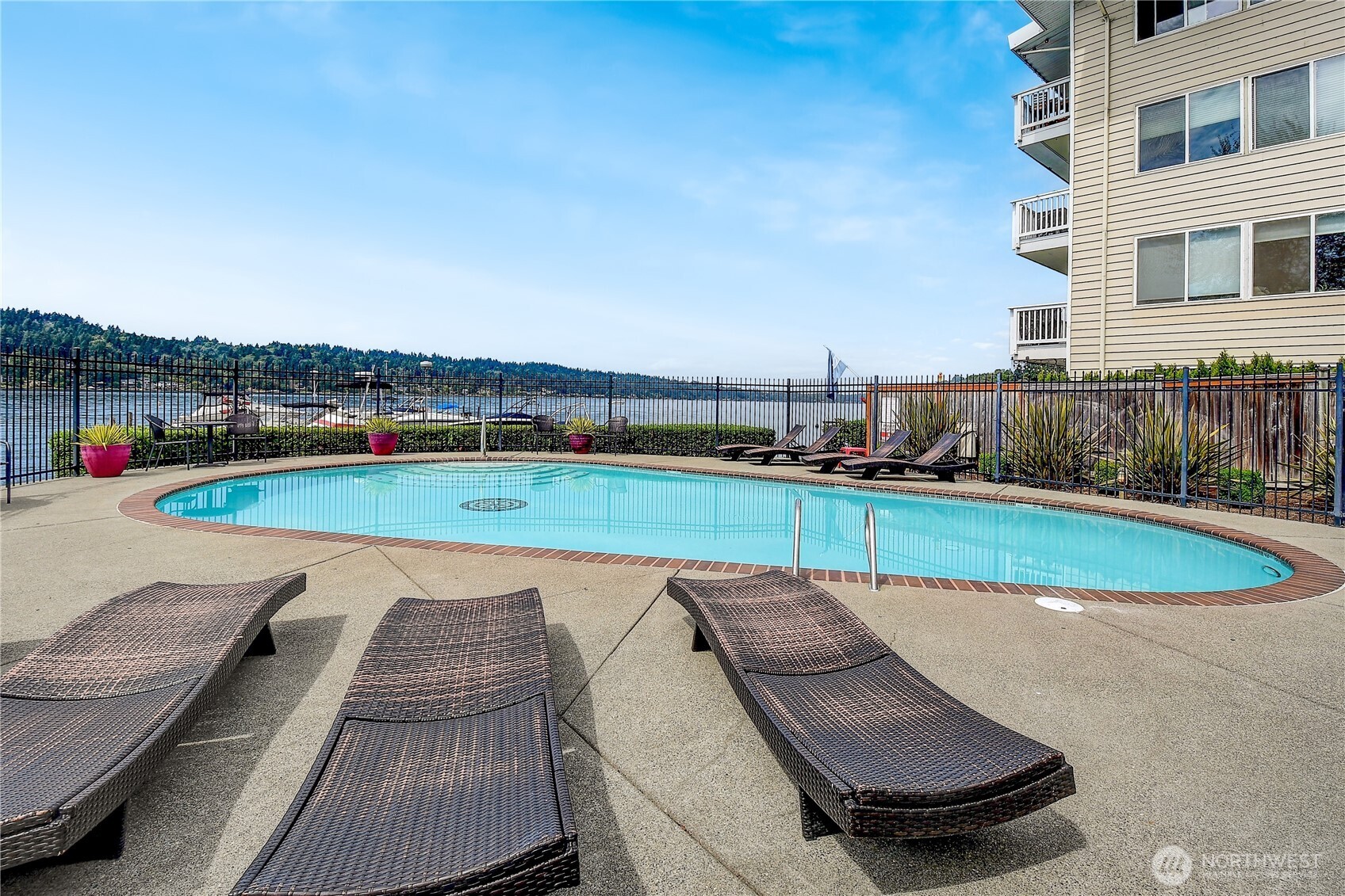 5021 Ripley Lane N #101, Renton, WA 98056