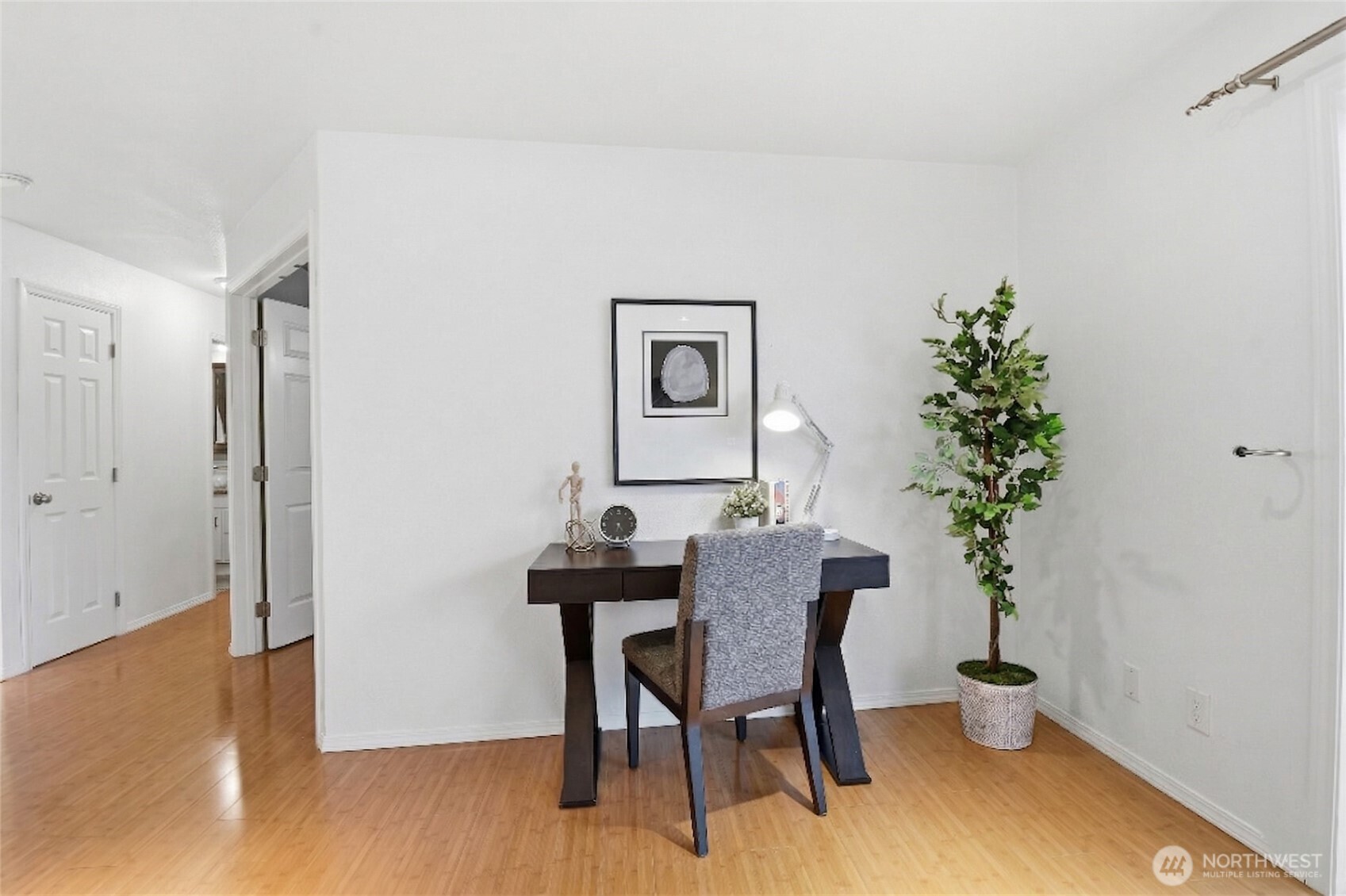 5021 Ripley Lane N #101, Renton, WA 98056