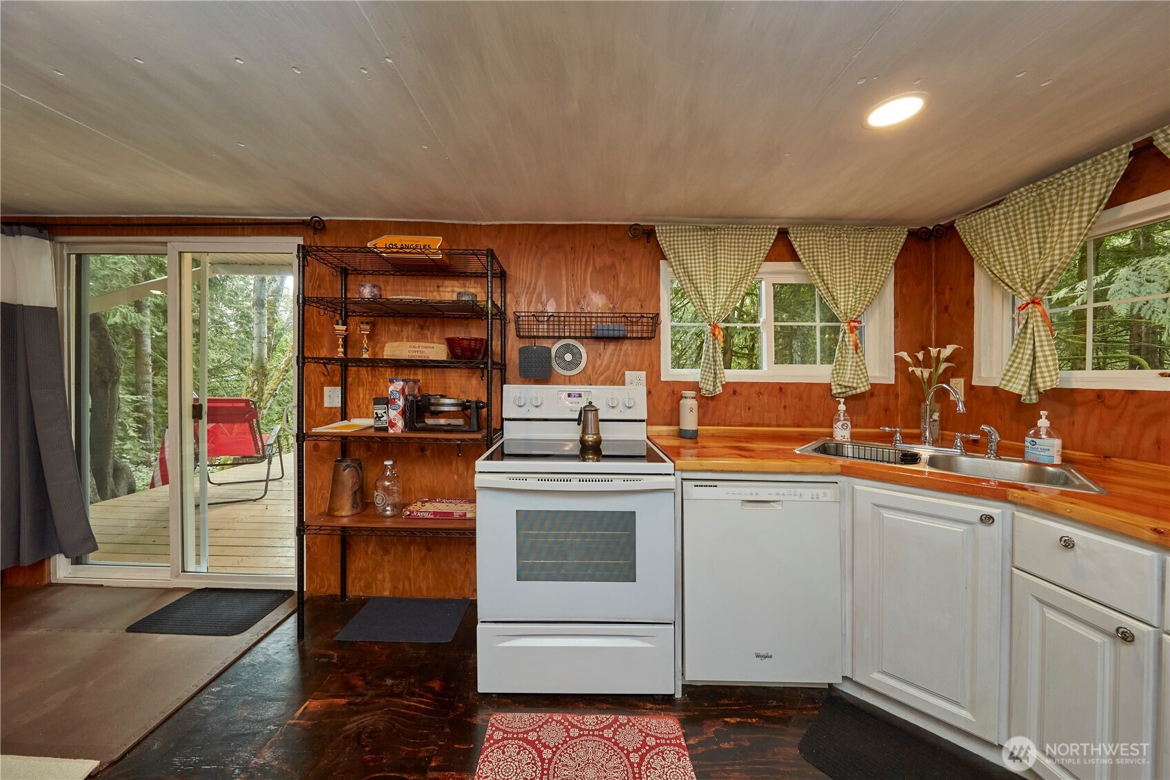 171 N Sylvester Lane , Lilliwaup, WA 98555