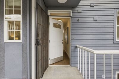1758 Dexter Avenue N #4, Seattle, WA 98109 - Photo 4