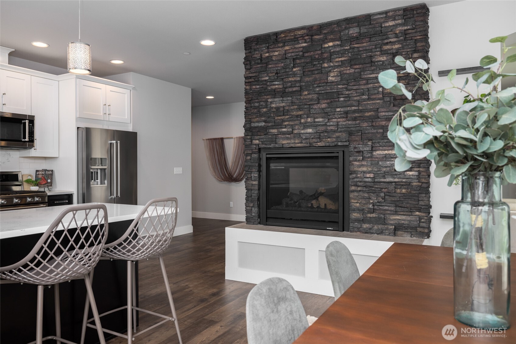 611 Upland Drive , Mount Vernon, WA 98273