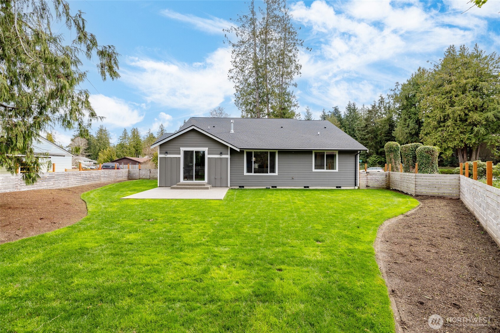 611 Upland Drive , Mount Vernon, WA 98273