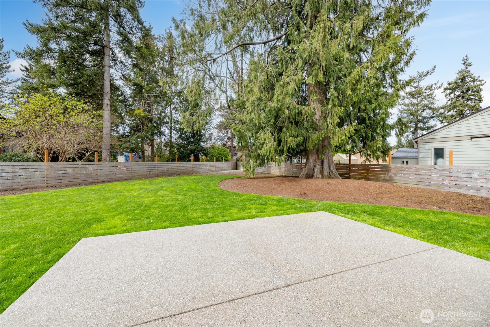 611 Upland Drive , Mount Vernon, WA 98273