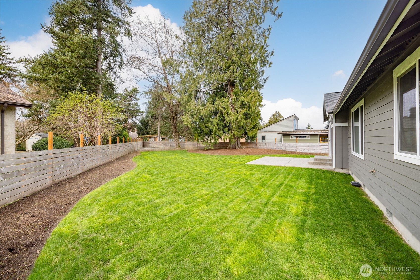 611 Upland Drive , Mount Vernon, WA 98273