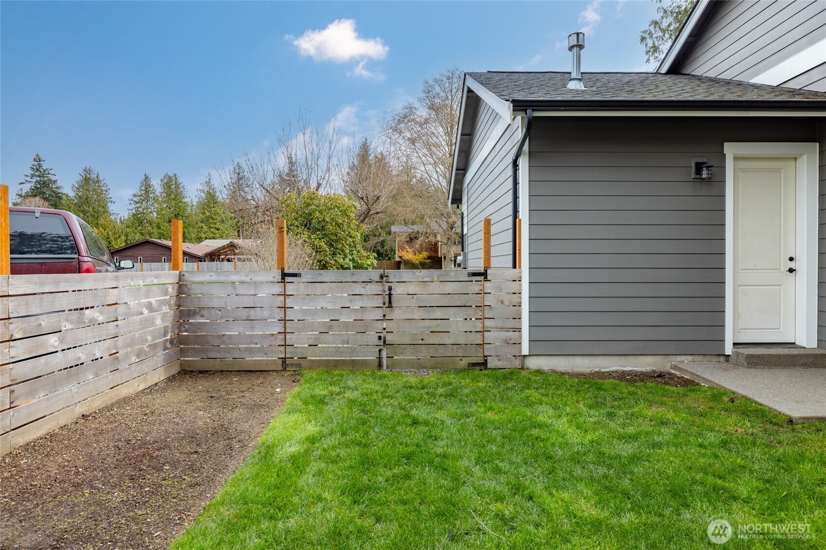 611 Upland Drive , Mount Vernon, WA 98273