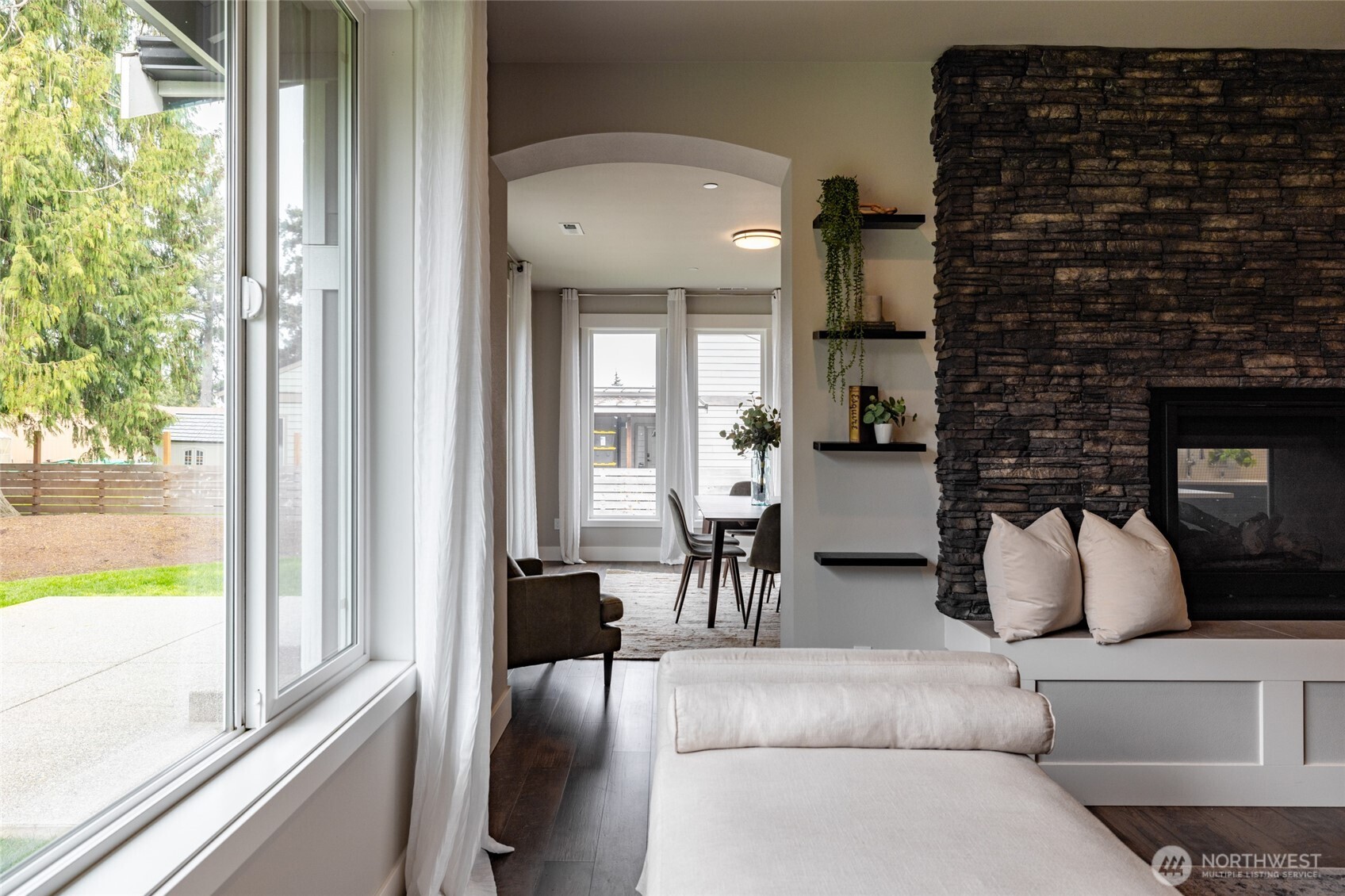 611 Upland Drive , Mount Vernon, WA 98273