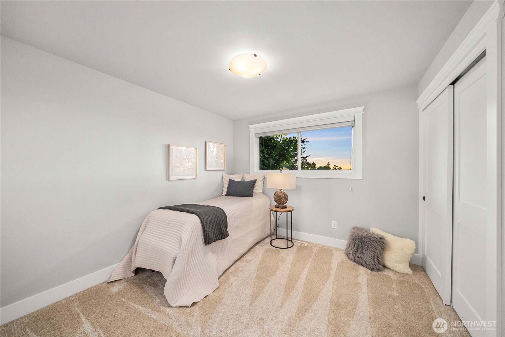 28601 13th Avenue S, Federal Way, WA 98003