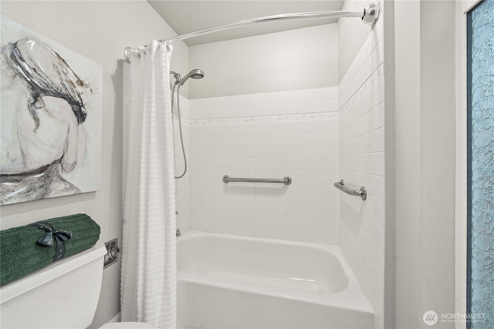 28601 13th Avenue S, Federal Way, WA 98003