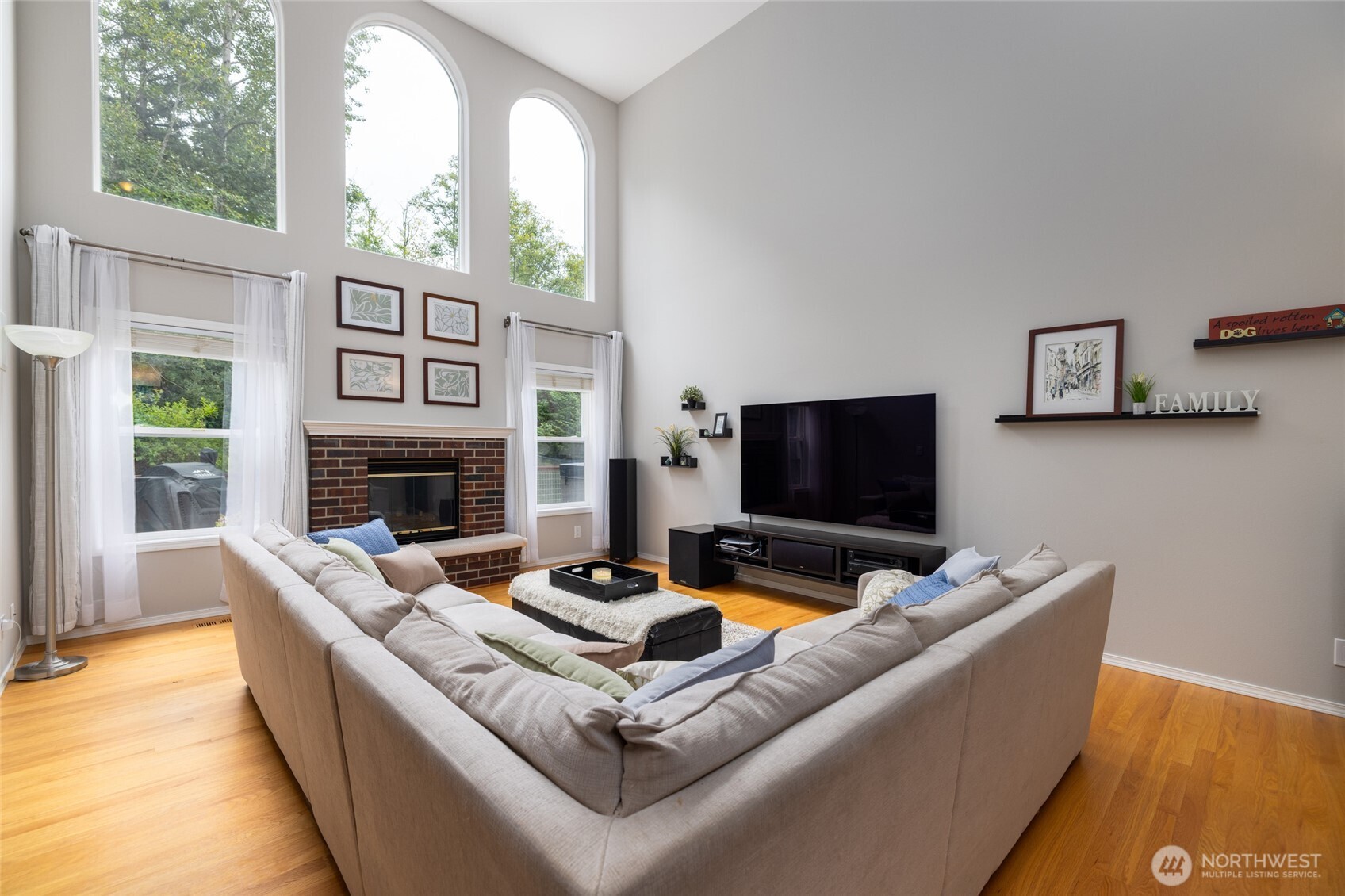 1014 S 38th Place , Mount Vernon, WA 98274