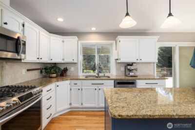1014 S 38th Place , Mount Vernon, WA 98274 - Photo 9