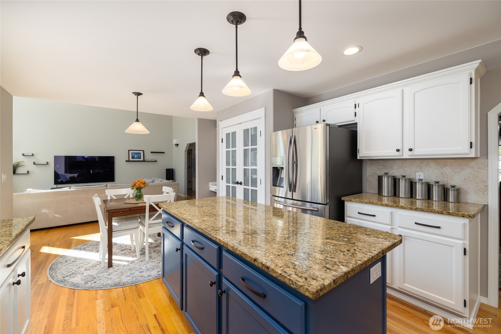 1014 S 38th Place , Mount Vernon, WA 98274