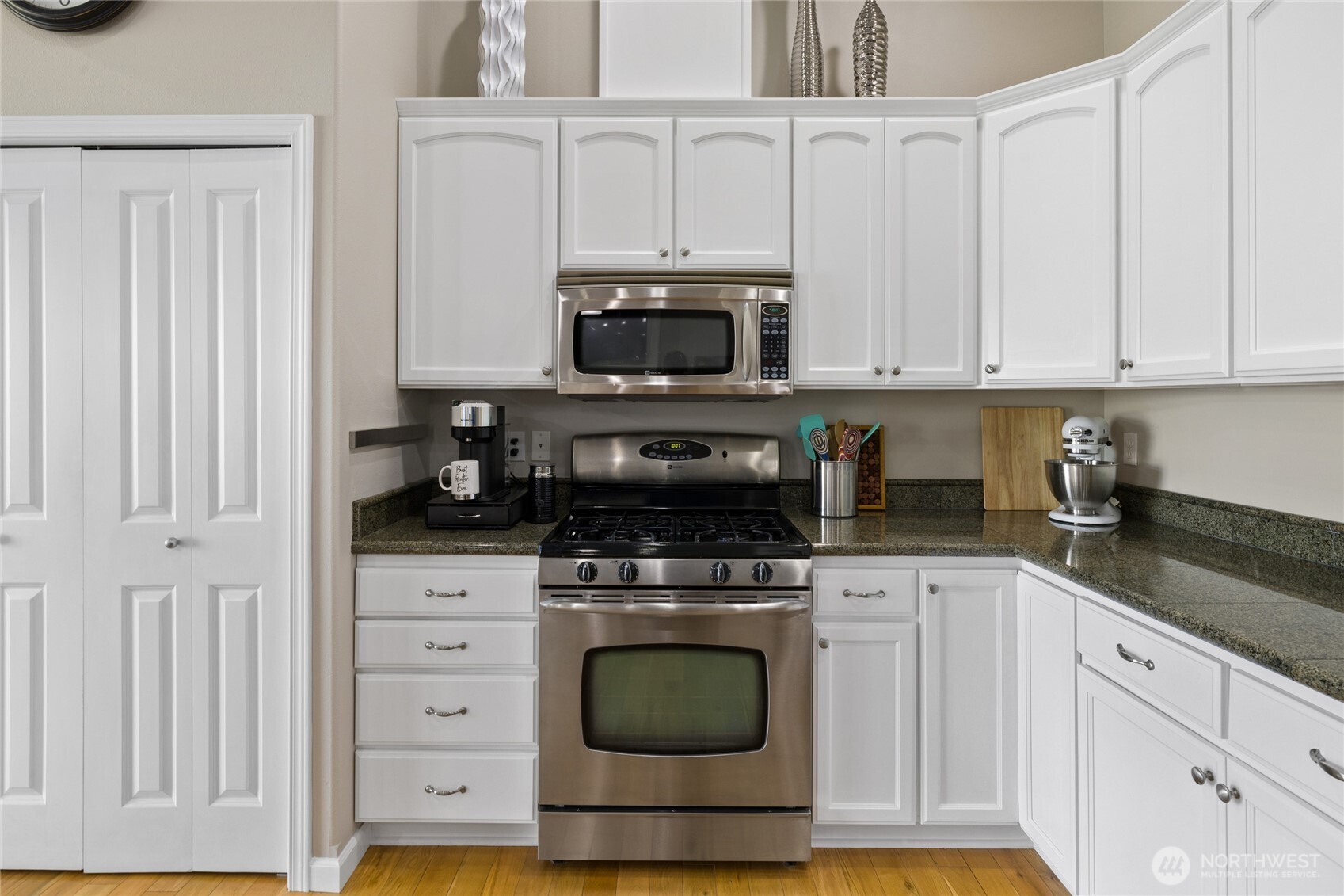 1407 N Canterbury Drive , Ellensburg, WA 98926