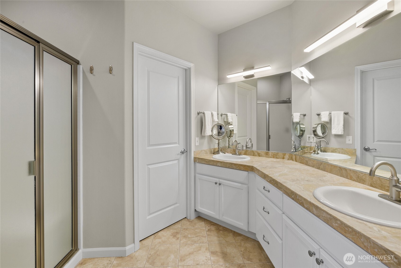 1407 N Canterbury Drive , Ellensburg, WA 98926