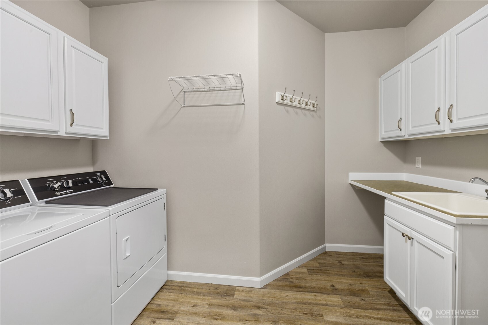 1407 N Canterbury Drive , Ellensburg, WA 98926